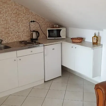 Apartment With A Parking Space Pirovac, Sibenik - 15271